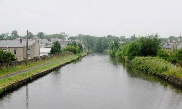 Burnley Embankment, 'The Straight Mile'